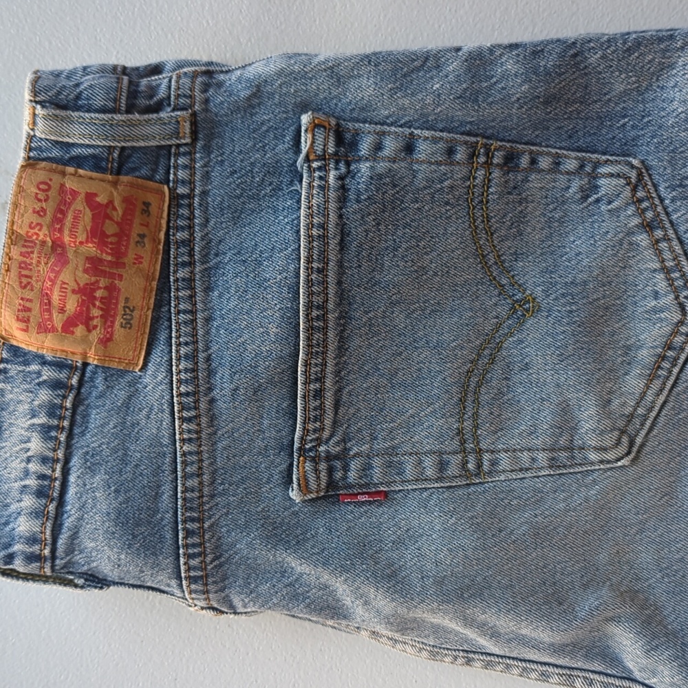 Levi's stonewash blue size 34